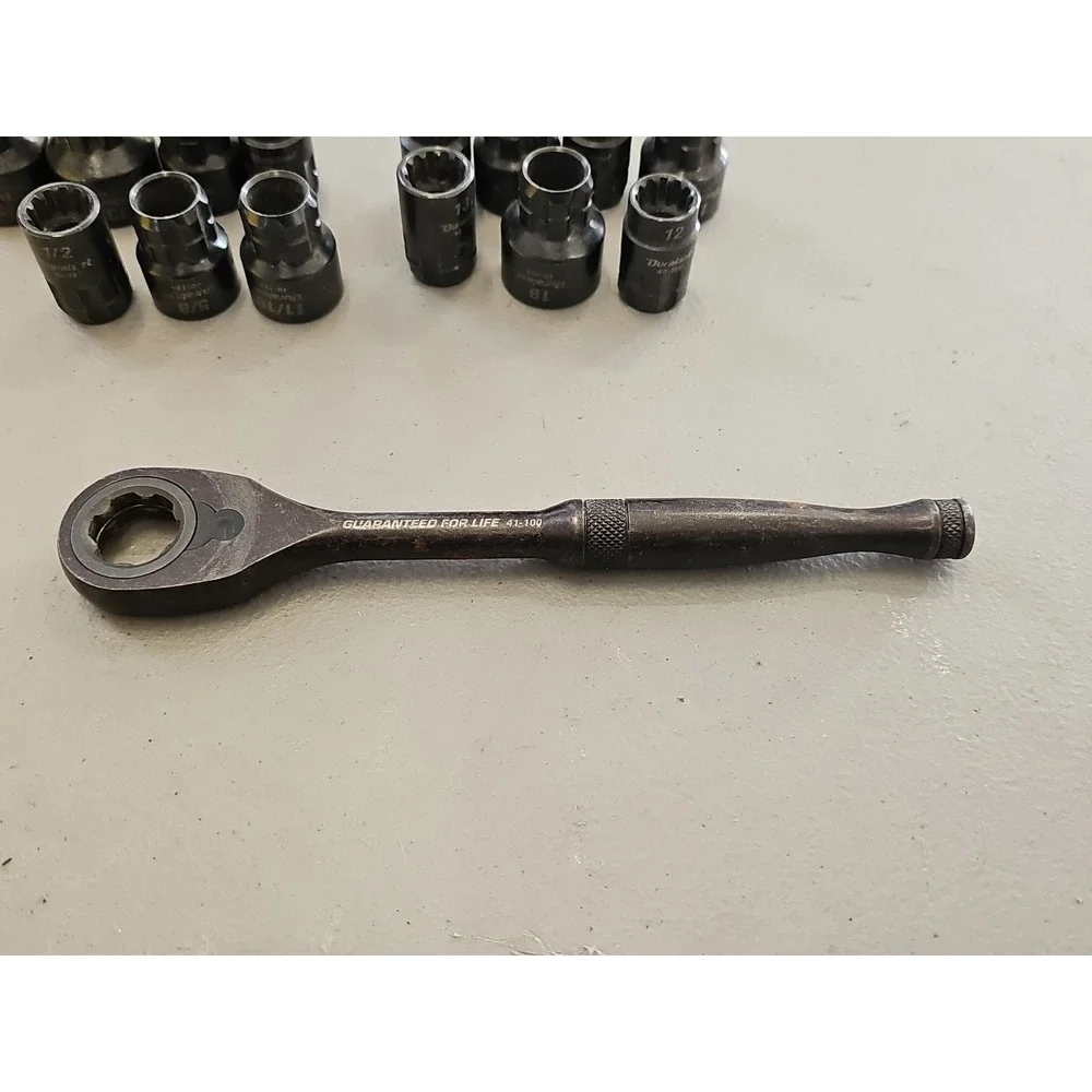 Duralast spline rachet 41-100 plus 15 Sockets Standard & Metric